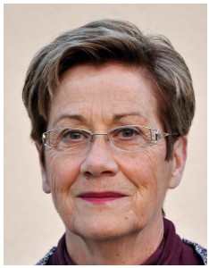 Nicole  LE DU anime une atelier avec l'Amicale Laïque de Port-Boyer